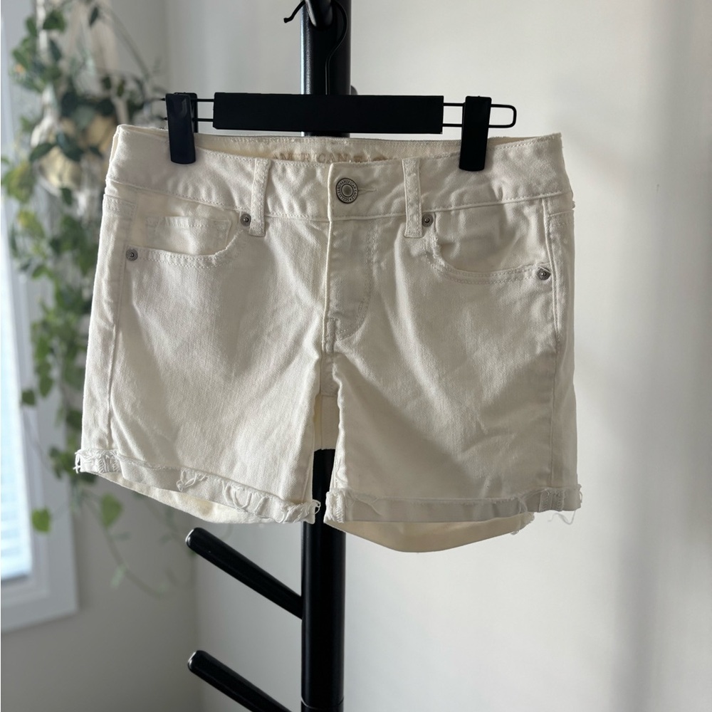 American Eagle Outfitters White Jean Shorts Distressed Raw Hem
